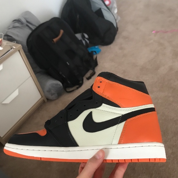 Size 9 vnds shattered backboards - Picture 4 of 10